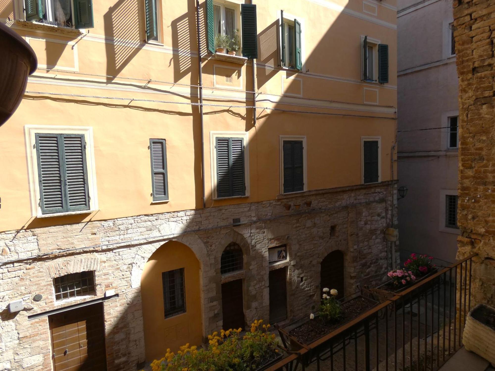 Via Vincioli - La Terrazza Nel Cuore Di Perugia Esterno foto